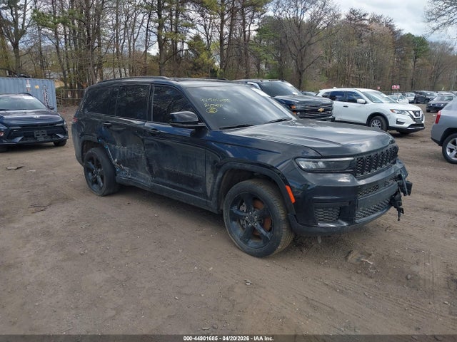 Salvage Jeep Grand Cherokee Image