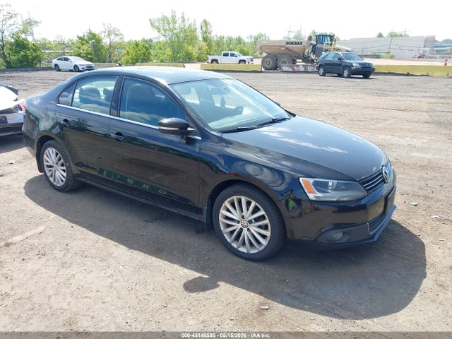 Salvage Volkswagen Jetta Image