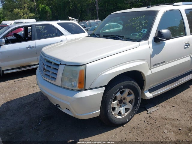 Cadillac Escalade Standard