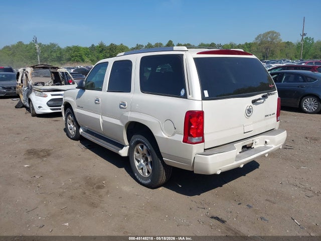 Cadillac Escalade Standard