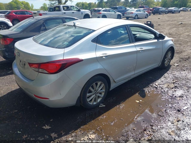 Hyundai ELANTRA Se