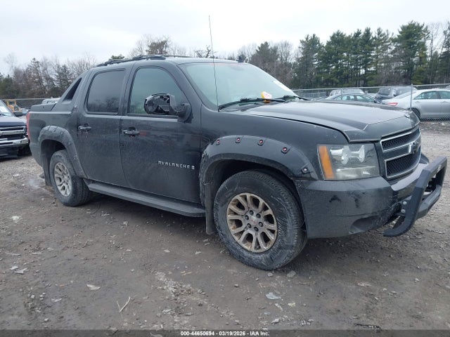 Salvage Chevrolet Avalanche 1500 Image