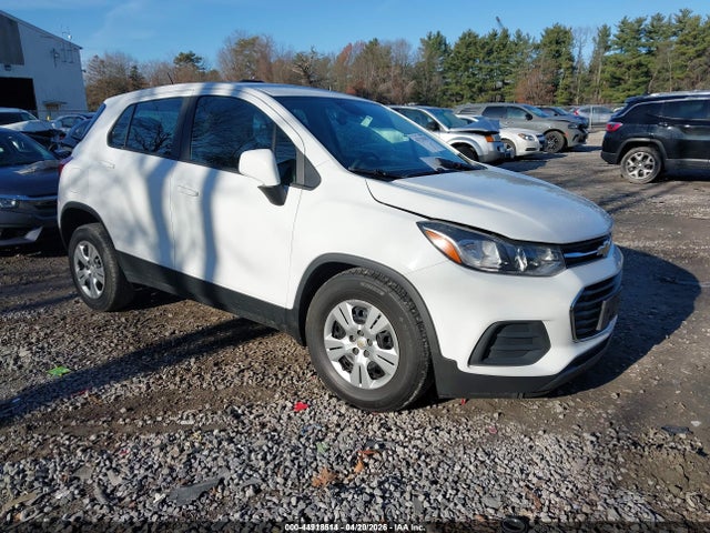 Salvage Chevrolet Trax Image