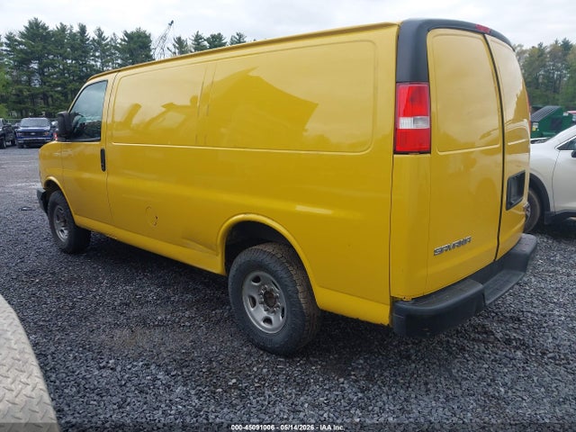 GMC Savana Rwd 2500 Regular Wheelbase Work Van