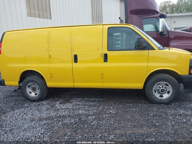 GMC Savana Rwd 2500 Regular Wheelbase Work Van