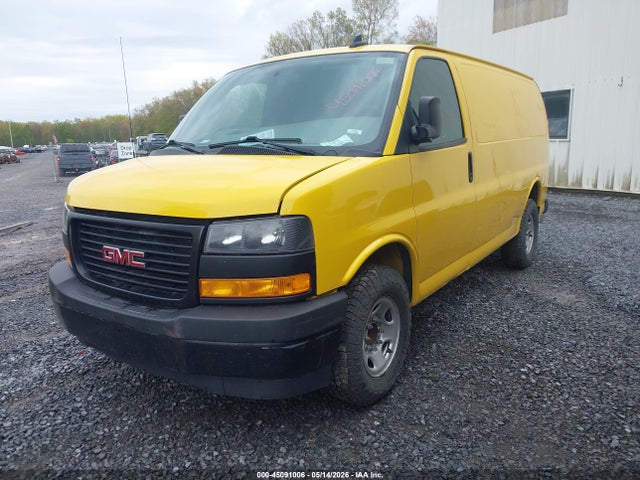 GMC Savana Rwd 2500 Regular Wheelbase Work Van