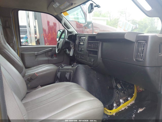 GMC Savana Rwd 2500 Regular Wheelbase Work Van