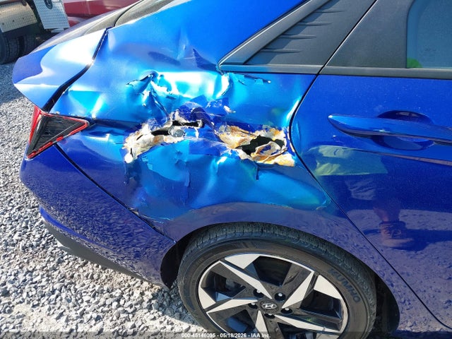 Hyundai ELANTRA Sel