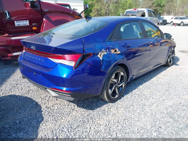 Hyundai ELANTRA Sel