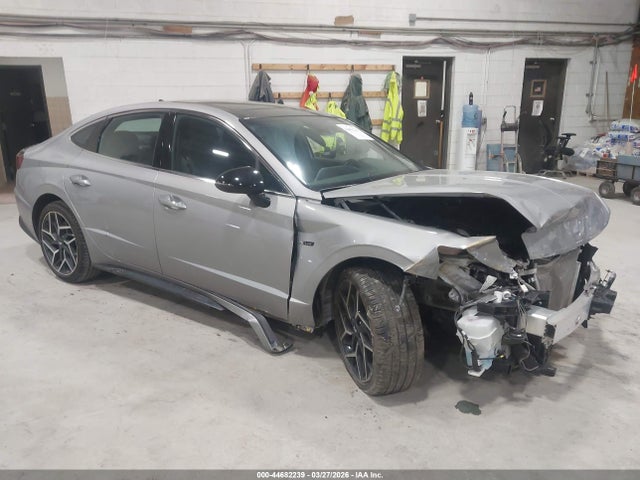 Salvage Hyundai SONATA Image