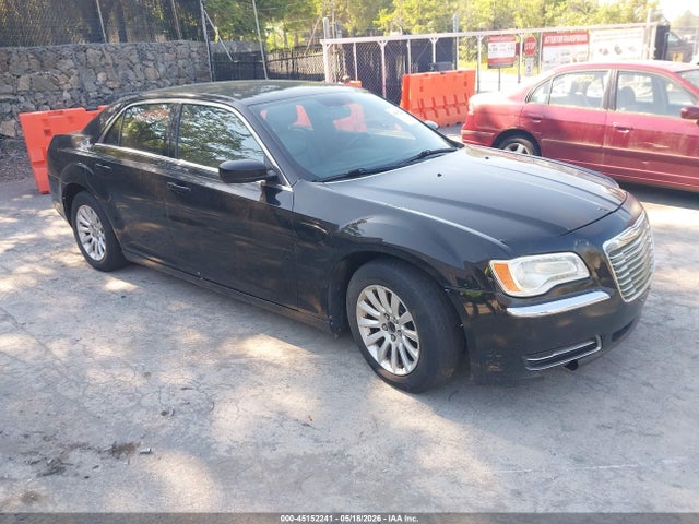 Salvage Chrysler 300 Image