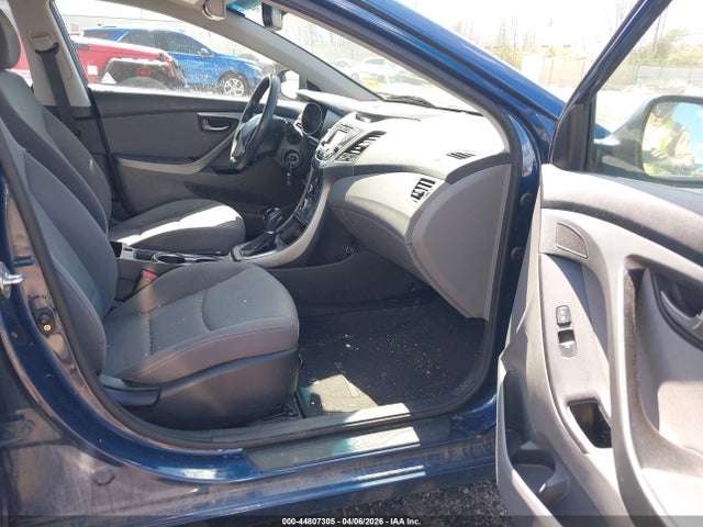 Hyundai ELANTRA Se