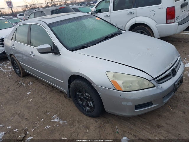 Salvage Honda Accord Image