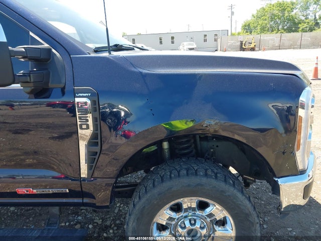 Ford F-350 Lariat