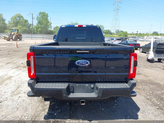 Ford F-350 Lariat
