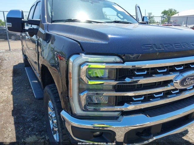 Ford F-350 Lariat