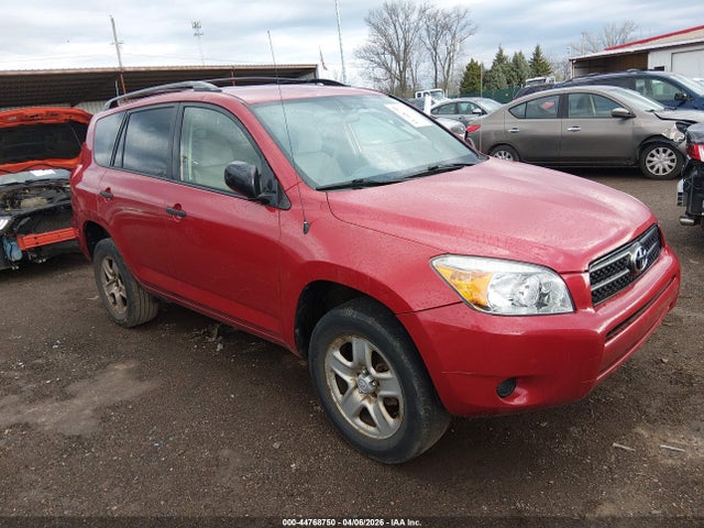 Salvage Toyota RAV4 Image