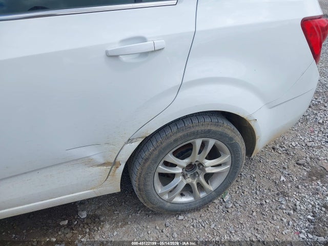 Chevrolet Sonic Lt Auto
