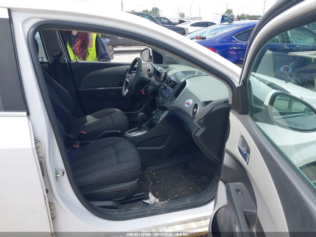 Chevrolet Sonic Lt Auto