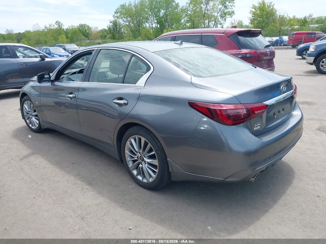 INFINITI Q50 Luxe Awd