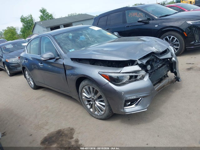 Salvage INFINITI Q50 Image