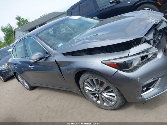 INFINITI Q50 Luxe Awd