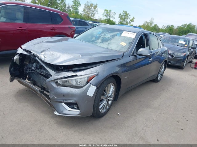INFINITI Q50 Luxe Awd