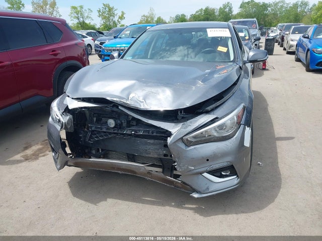 INFINITI Q50 Luxe Awd