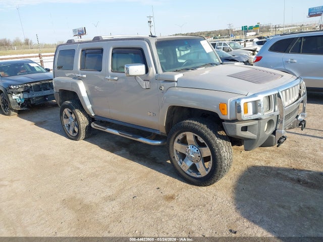 Salvage HUMMER H3 Image
