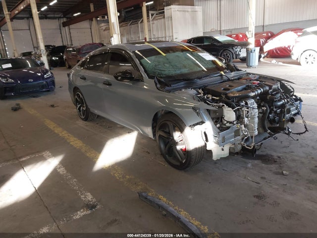 Salvage Honda Accord Image