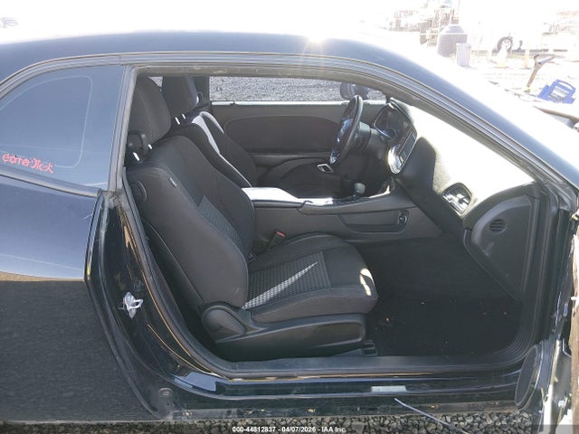 Dodge Challenger Sxt