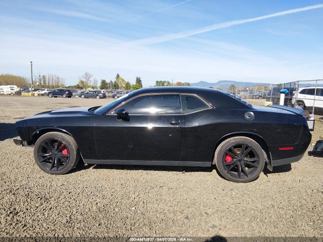 Dodge Challenger Sxt