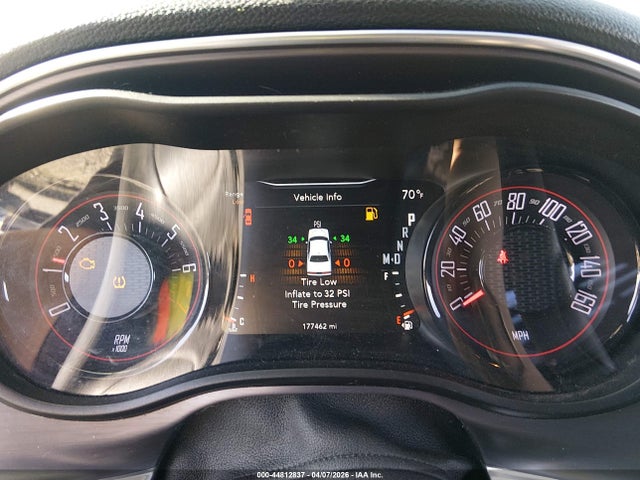 Dodge Challenger Sxt