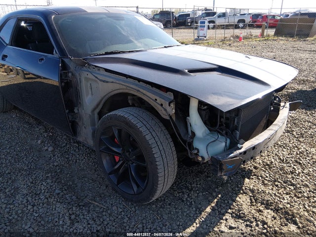 Dodge Challenger Sxt