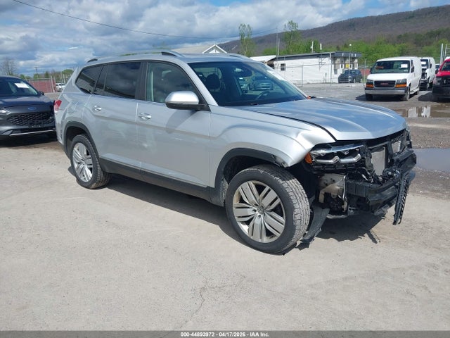 Salvage Volkswagen Atlas Image