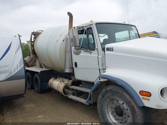 Freightliner Medium Conventional Fl112