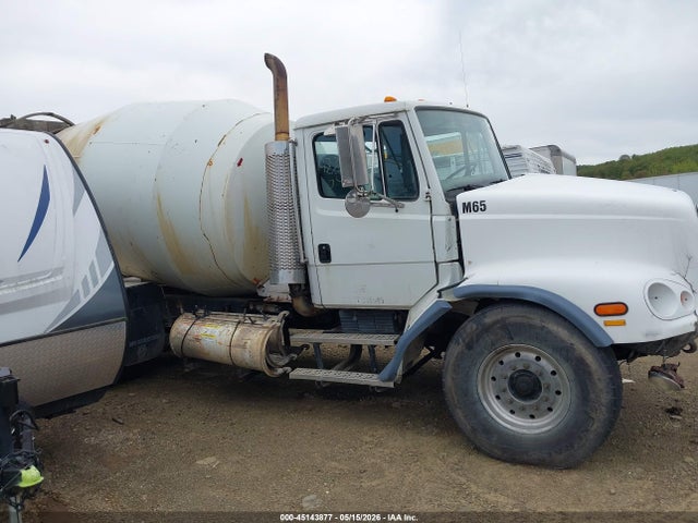Freightliner Medium Conventional Fl112