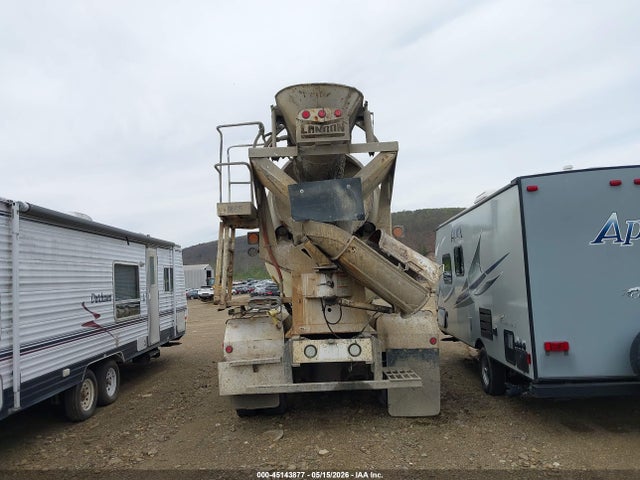 Freightliner Medium Conventional Fl112