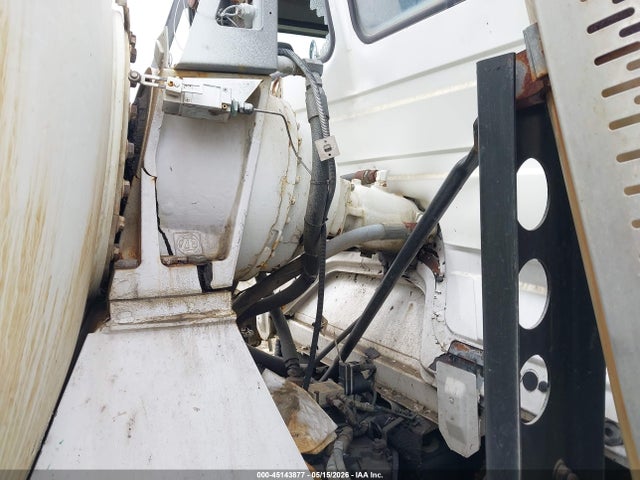 Freightliner Medium Conventional Fl112