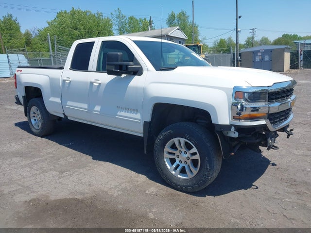 Salvage Chevrolet Silverado 1500 Image