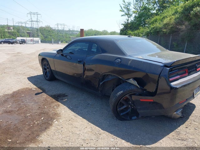 Dodge Challenger Sxt