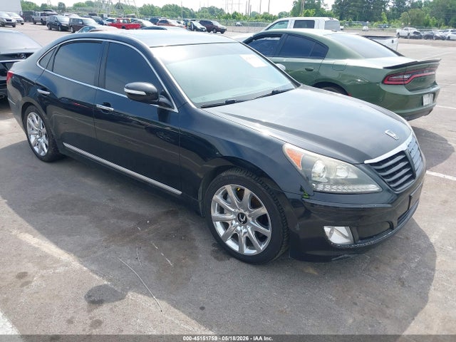 Salvage Hyundai Equus Image