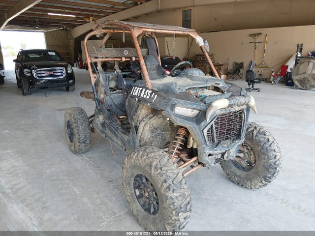 Salvage Polaris RZR Image