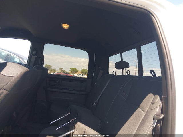 Ram 2500 Tradesman  4x4 6'4 Box