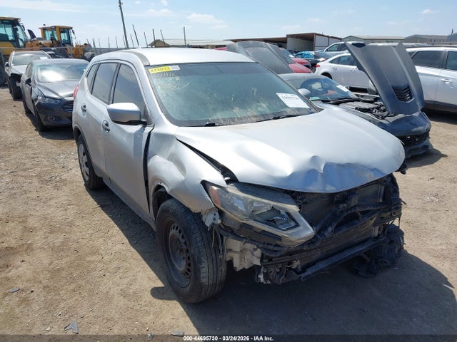 Salvage Nissan Rogue Image