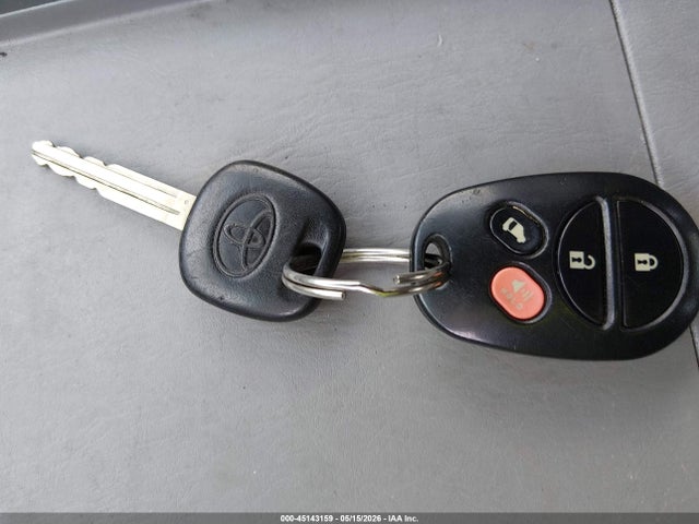 Toyota Sienna Le
