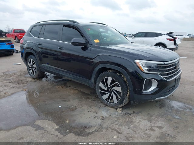 Salvage Volkswagen Atlas Image