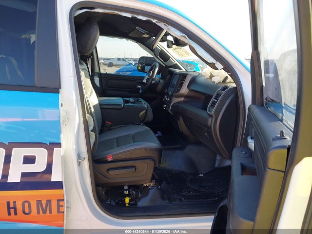 Ram 1500 Tradesman  4x2 6'4 Box