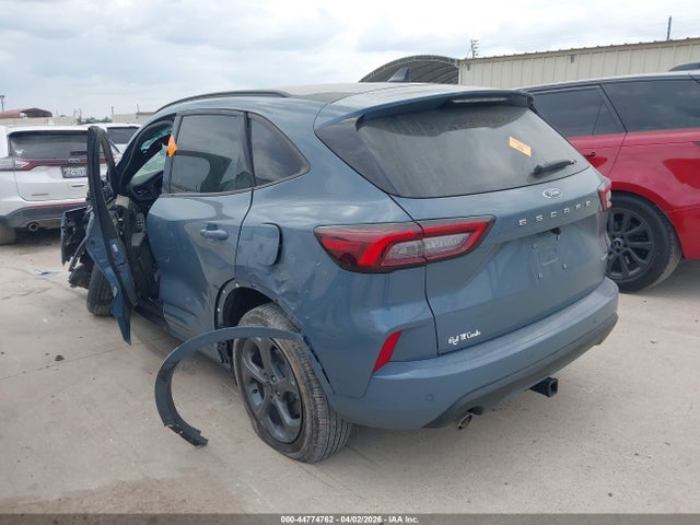 Ford Escape St-line
