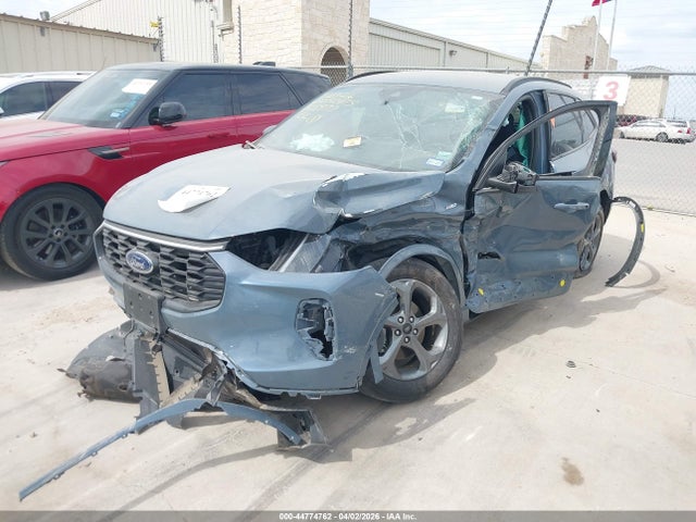 Ford Escape St-line